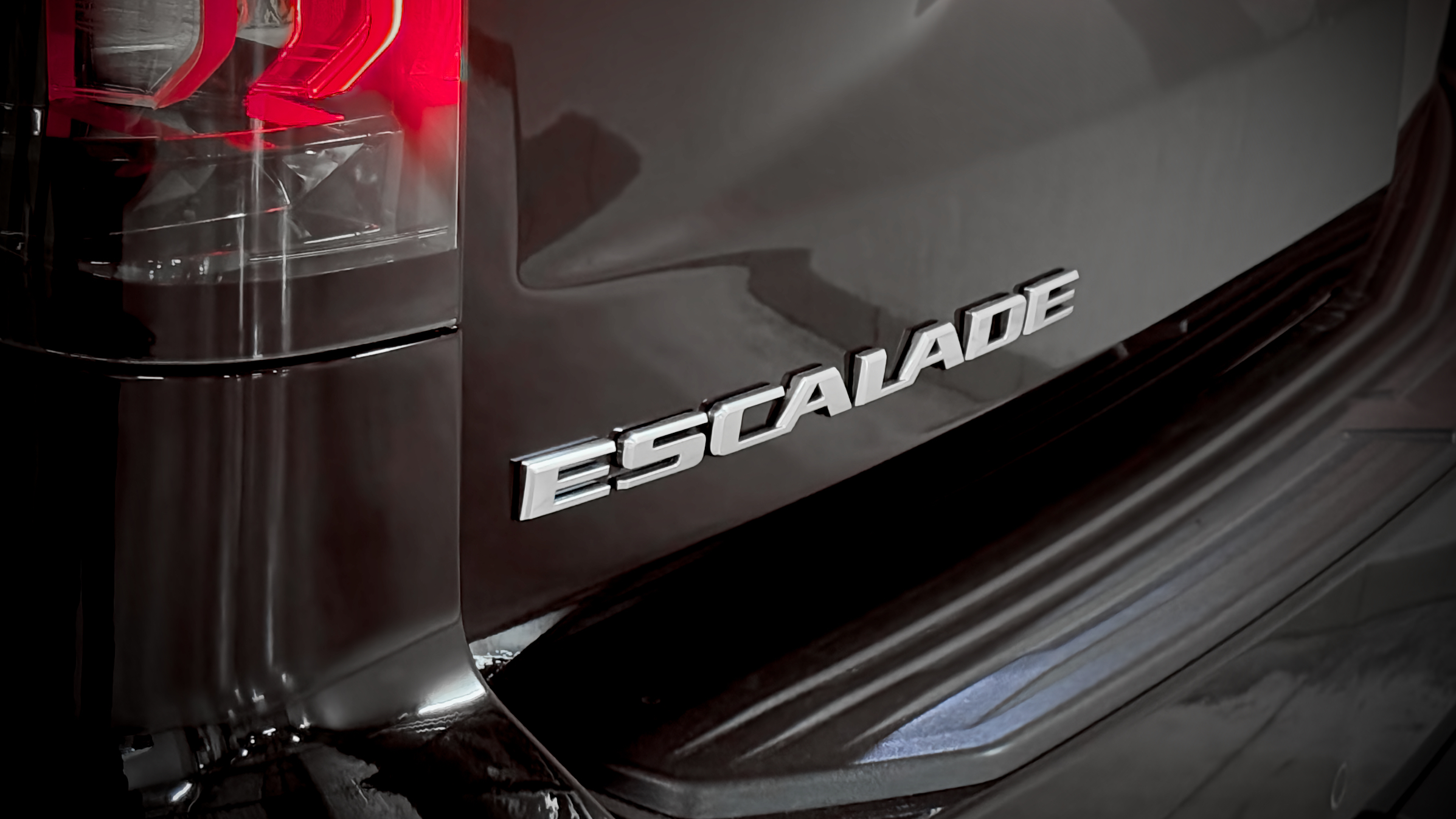 Cadillac Escalade V - изображение 2