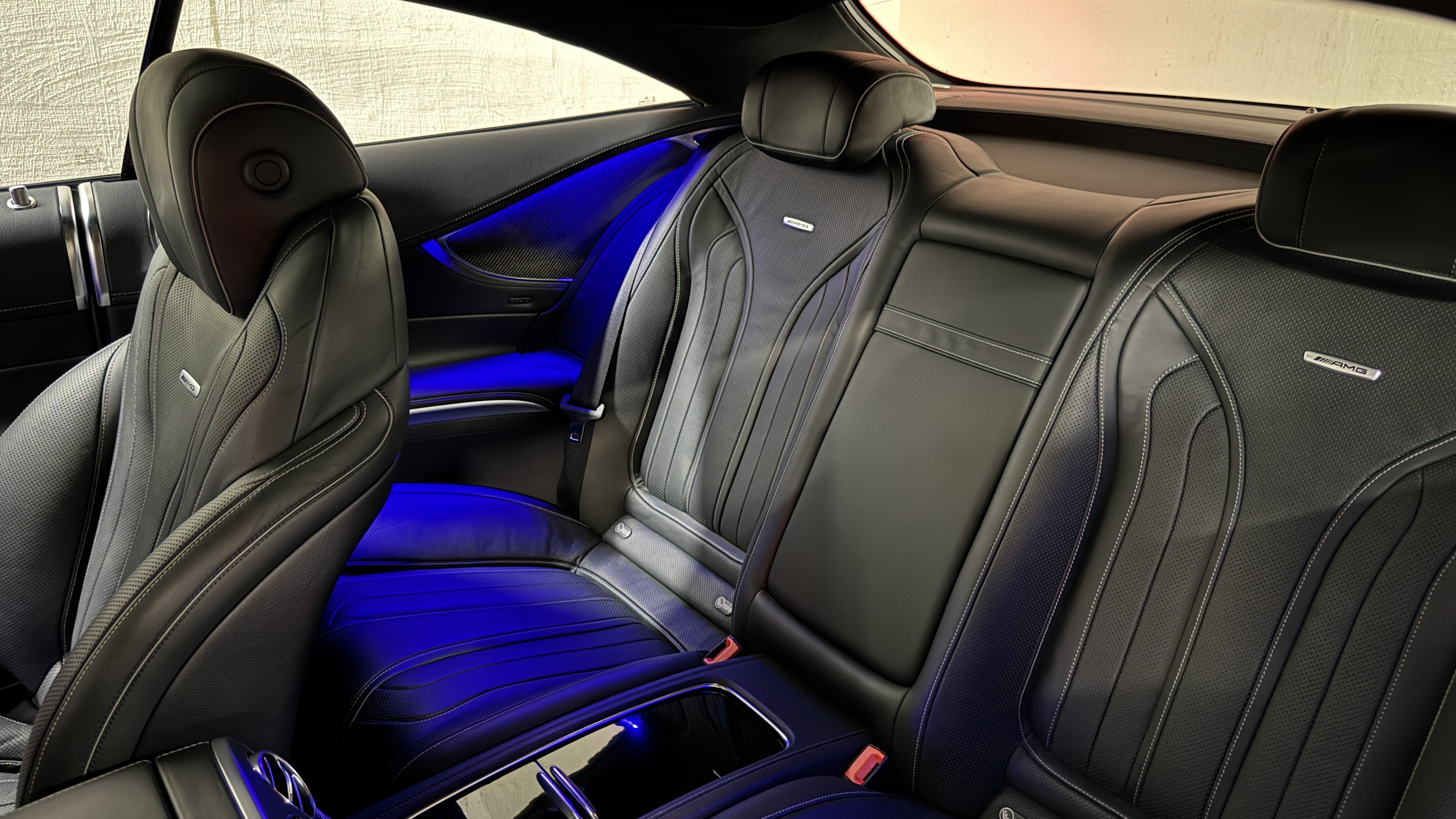 Mercedes-Benz S63 Coupe - изображение 10