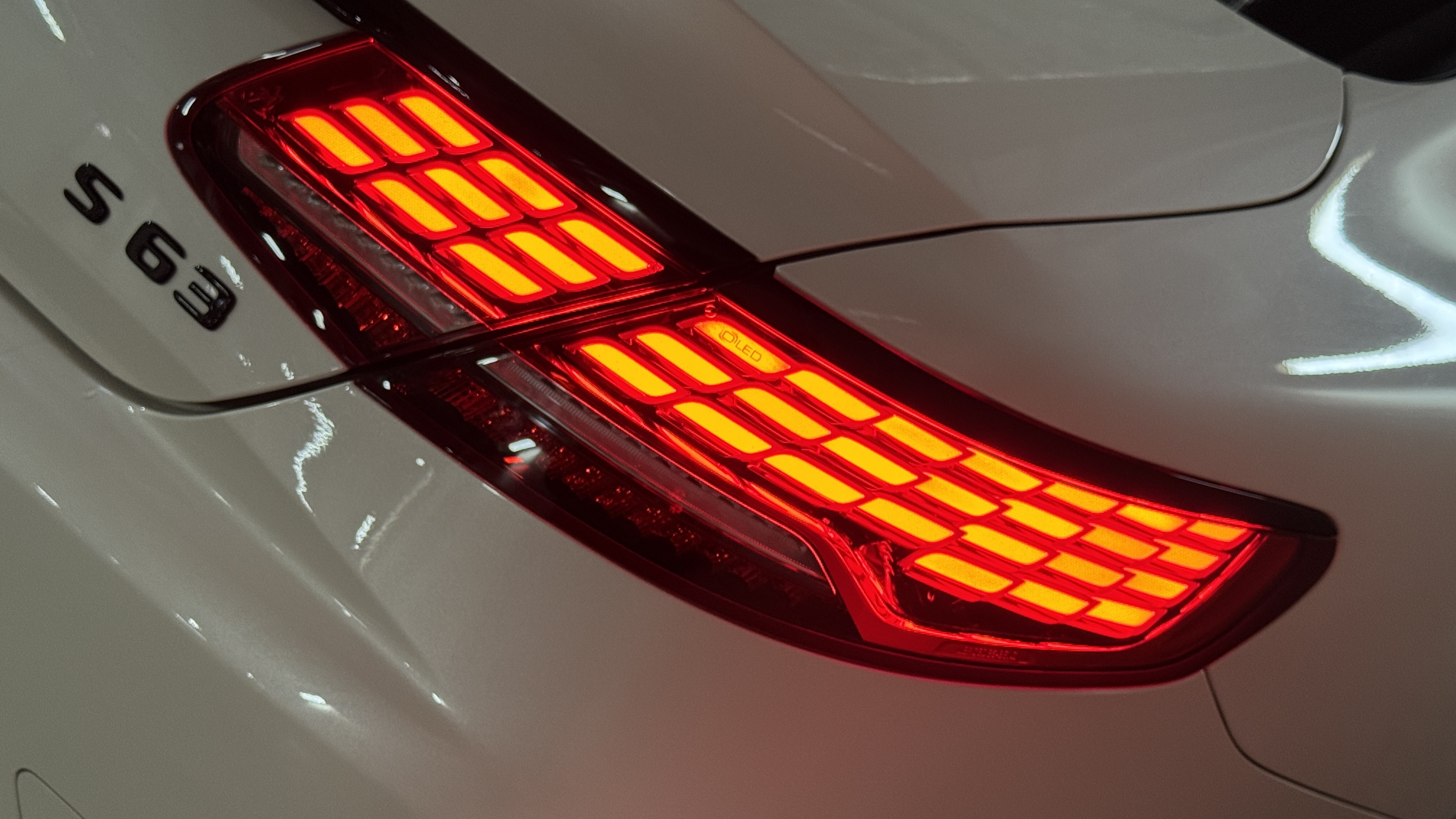 Mercedes-Benz S63 Coupe - изображение 21