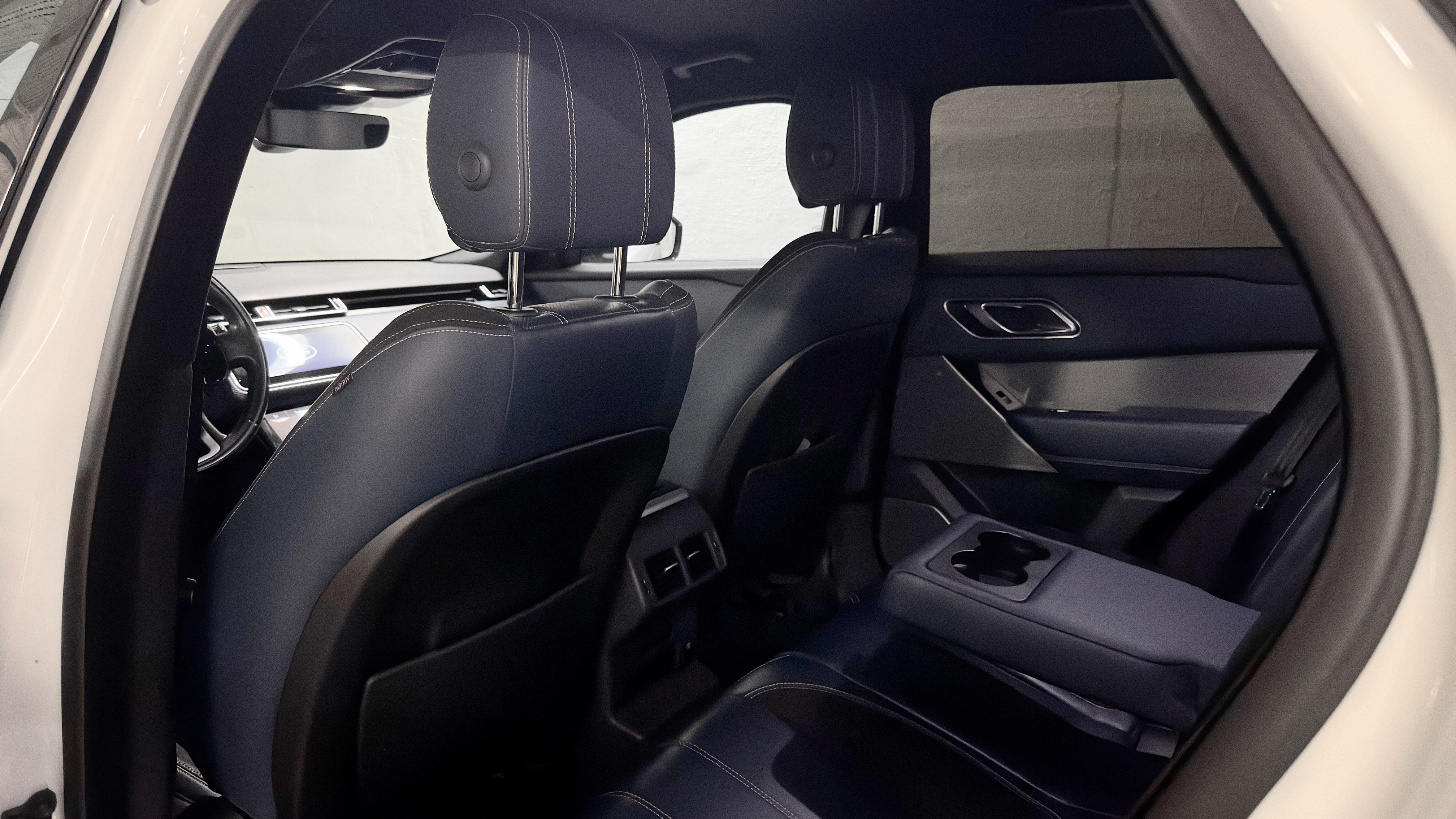 Land Rover Range Rover Velar SE - изображение 8