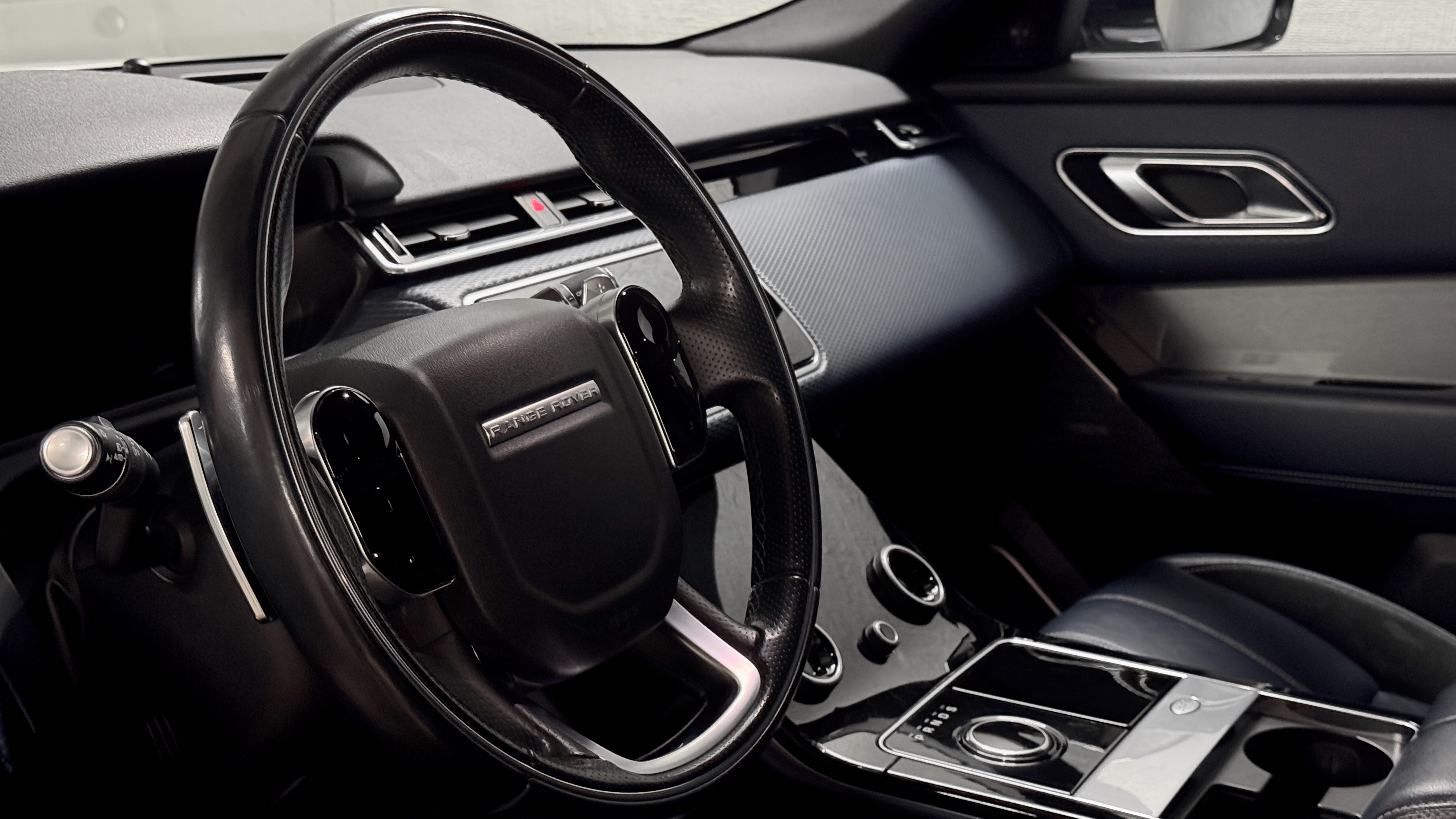 Land Rover Range Rover Velar SE - изображение 16