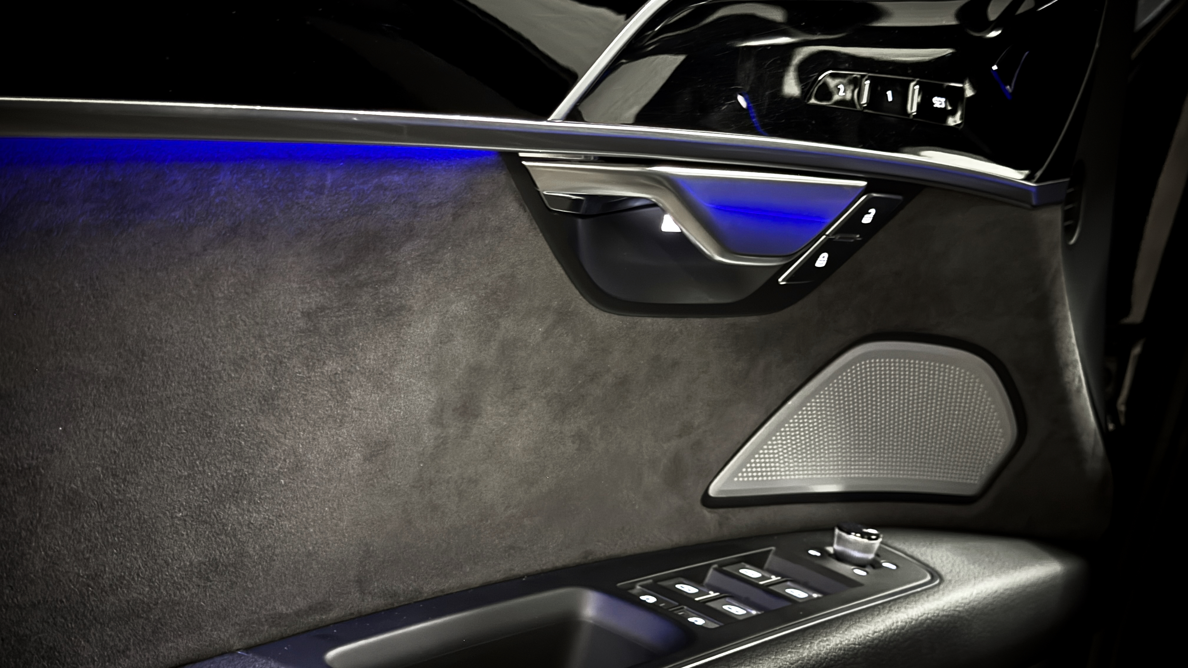 Audi A8 50 TDI - изображение 19