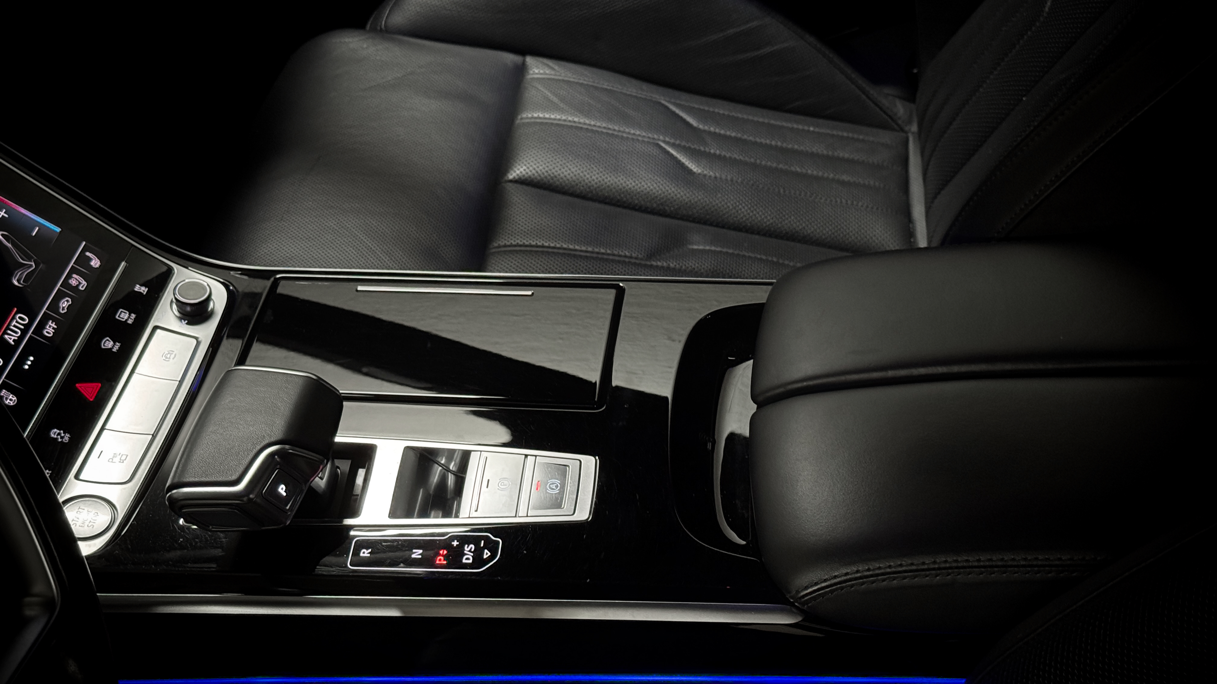 Audi A8 50 TDI - изображение 22